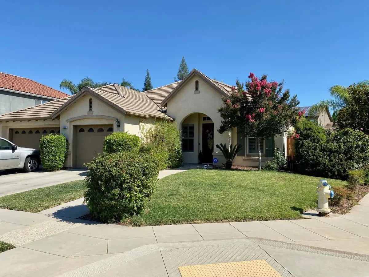 3257 Lester Avenue, Clovis, CA 93619 - #1