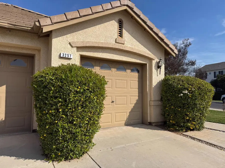 3257 Lester Avenue, Clovis, CA 93619 - #2