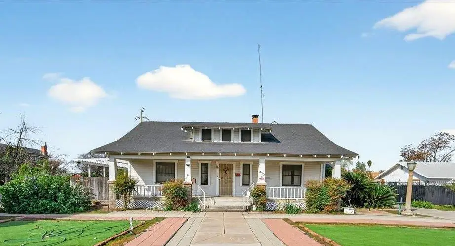 435 N Alta Avenue, Dinuba, CA 93618 - #1