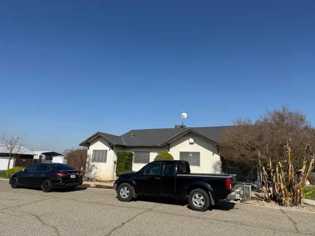 7595 S Peach Avenue, Fowler, CA 93625 - #1
