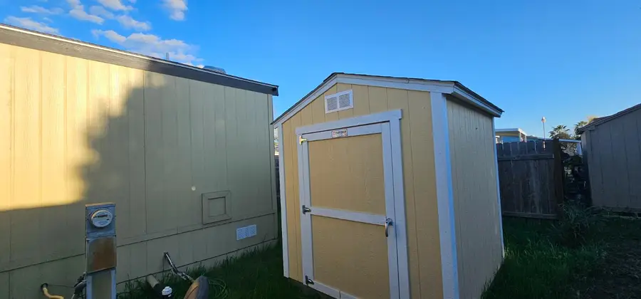 2575 S Willow, Fresno, CA 93725 - #3