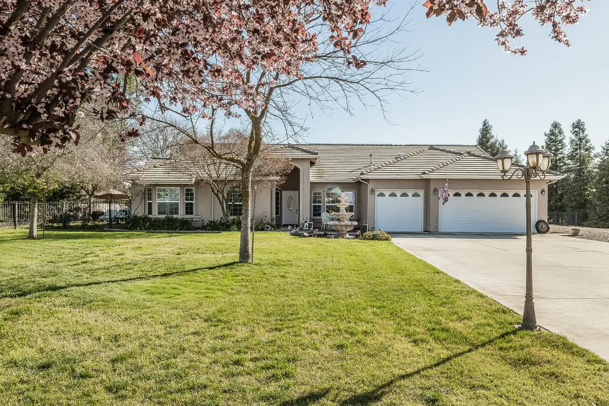 36752 Avenue 13, Madera, CA 93636 - #1