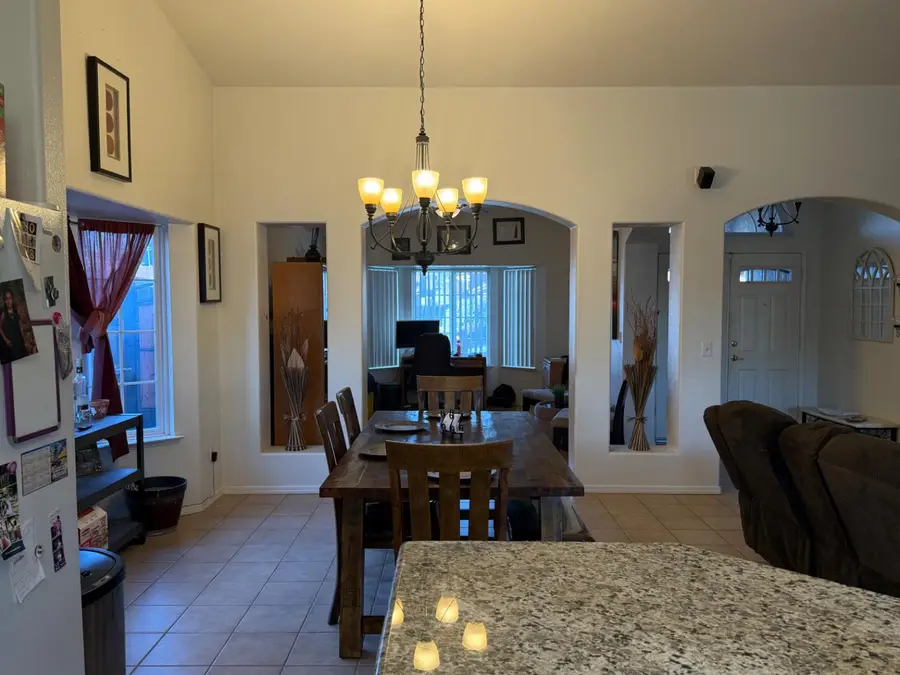 3124 Summer Lane, Madera, CA 93637 - #3