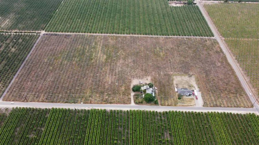 5579 S Greenwood, Sanger, CA 93657 - #2