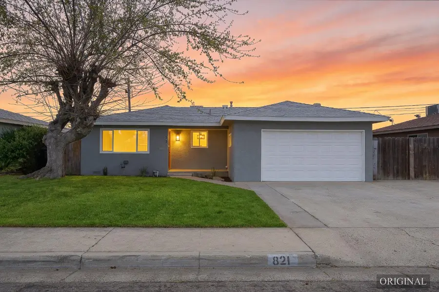 821 W Fairmont Avenue, Clovis, CA 93612 - #3