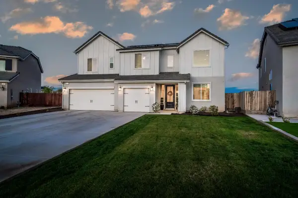 1811 Agua Dulce Avenue, Clovis, CA 93619