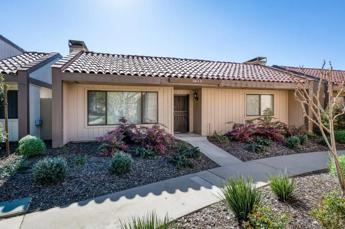 1817 W Santa Ana Avenue, Fresno, CA 93705 - #1