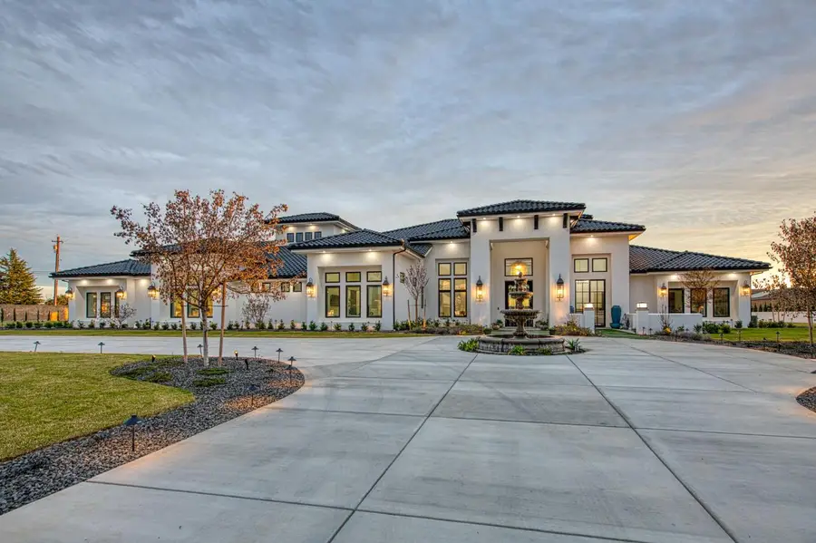 3729 E Queens Court, Clovis, CA 93619 - #2