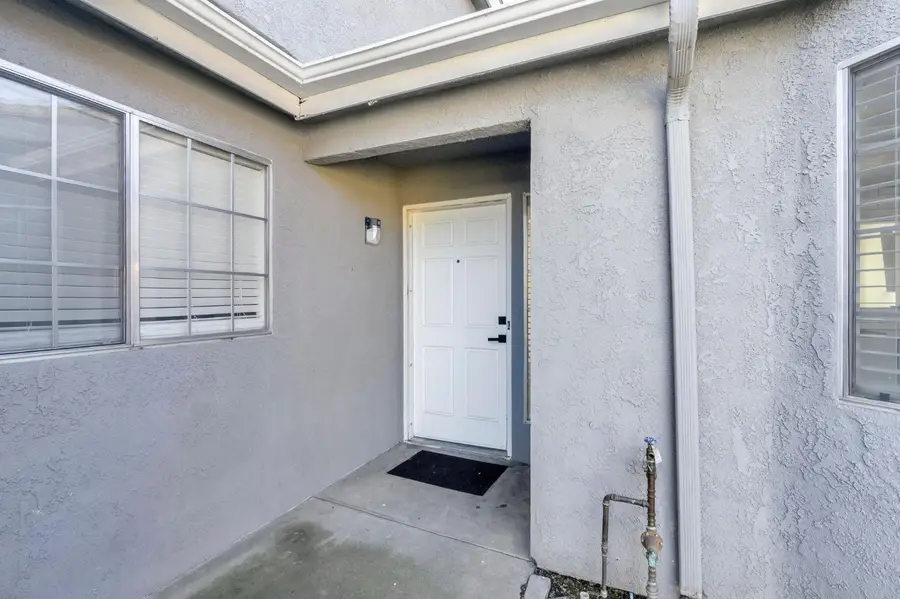 4121 W Michigan Avenue, Fresno, CA 93722 - #3