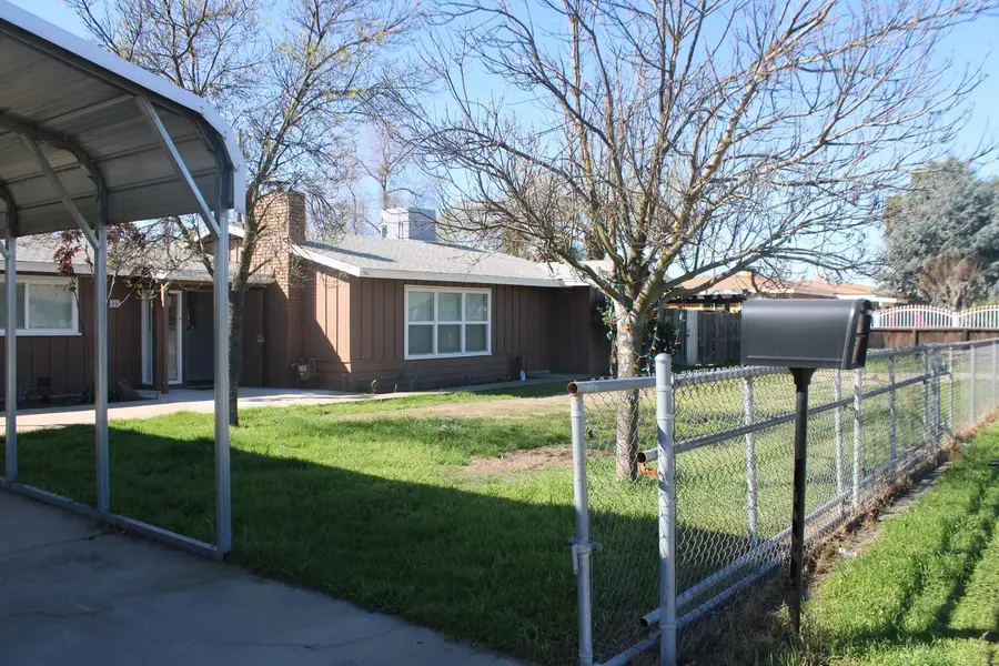 4636 E Cortland Avenue, Fresno, CA 93726 - #3