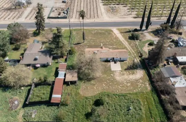 8233 S Elm Avenue, Fresno, CA 93706 - #2
