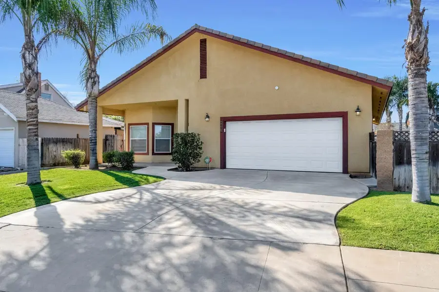 4863 N Doon Way, Fresno, CA 93726 - #3