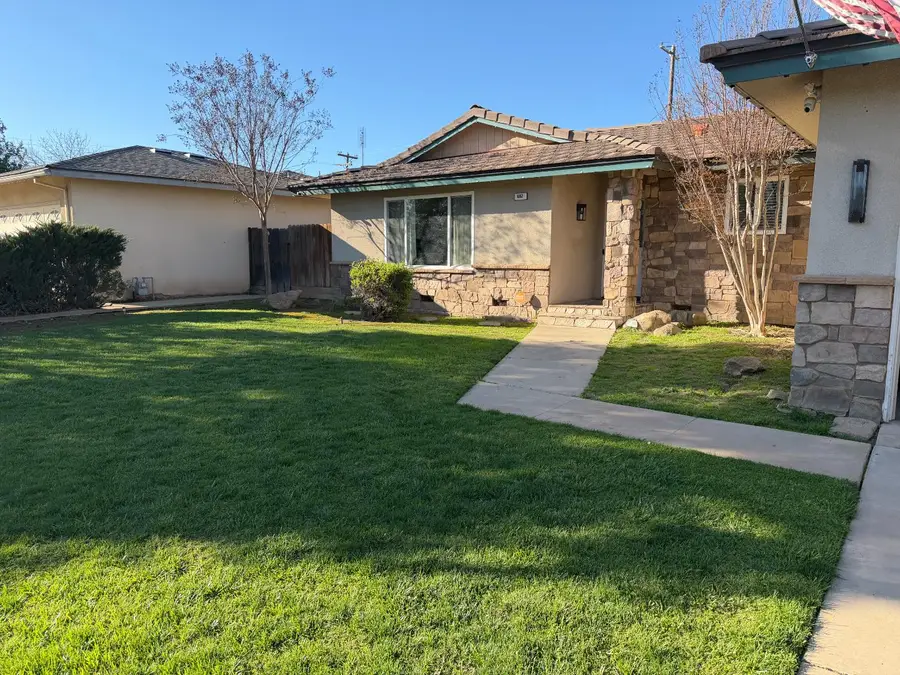 682 E Stuart Avenue, Fresno, CA 93710 - #3