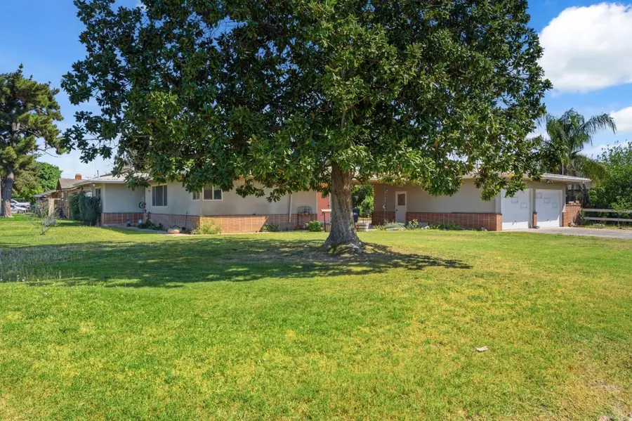 5446 E Mono Street, Fresno, CA 93727 - #2