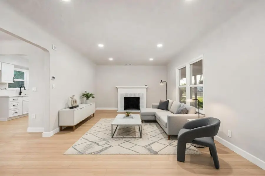 1115 E Cornell Avenue, Fresno, CA 93704 - #3