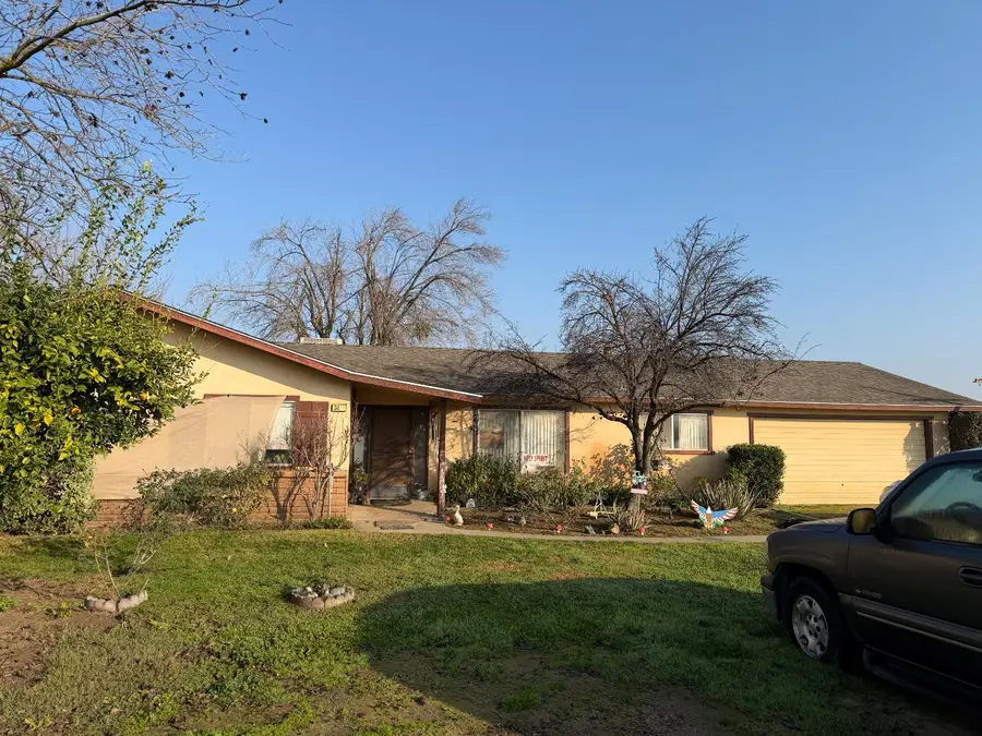 3497 Shaw, Clovis, CA 93619 - #2