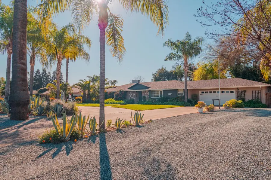 915 S Strathmore Avenue #N, Lindsay, CA 93274 - #2