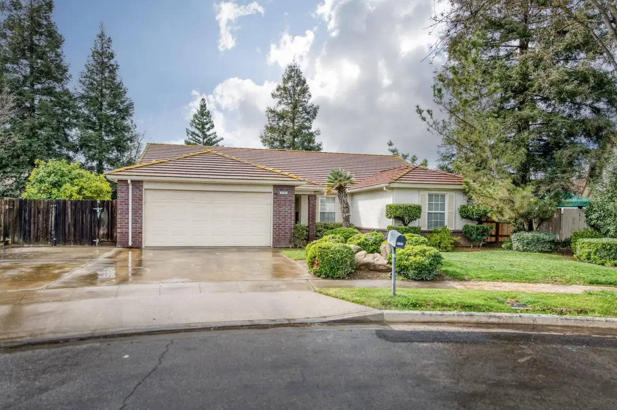 6103 N Prospect Avenue, Fresno, CA 93711 - #1