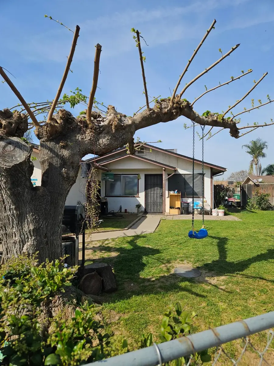 259 E Evening Glow Circle, Reedley, CA 93654 - #3