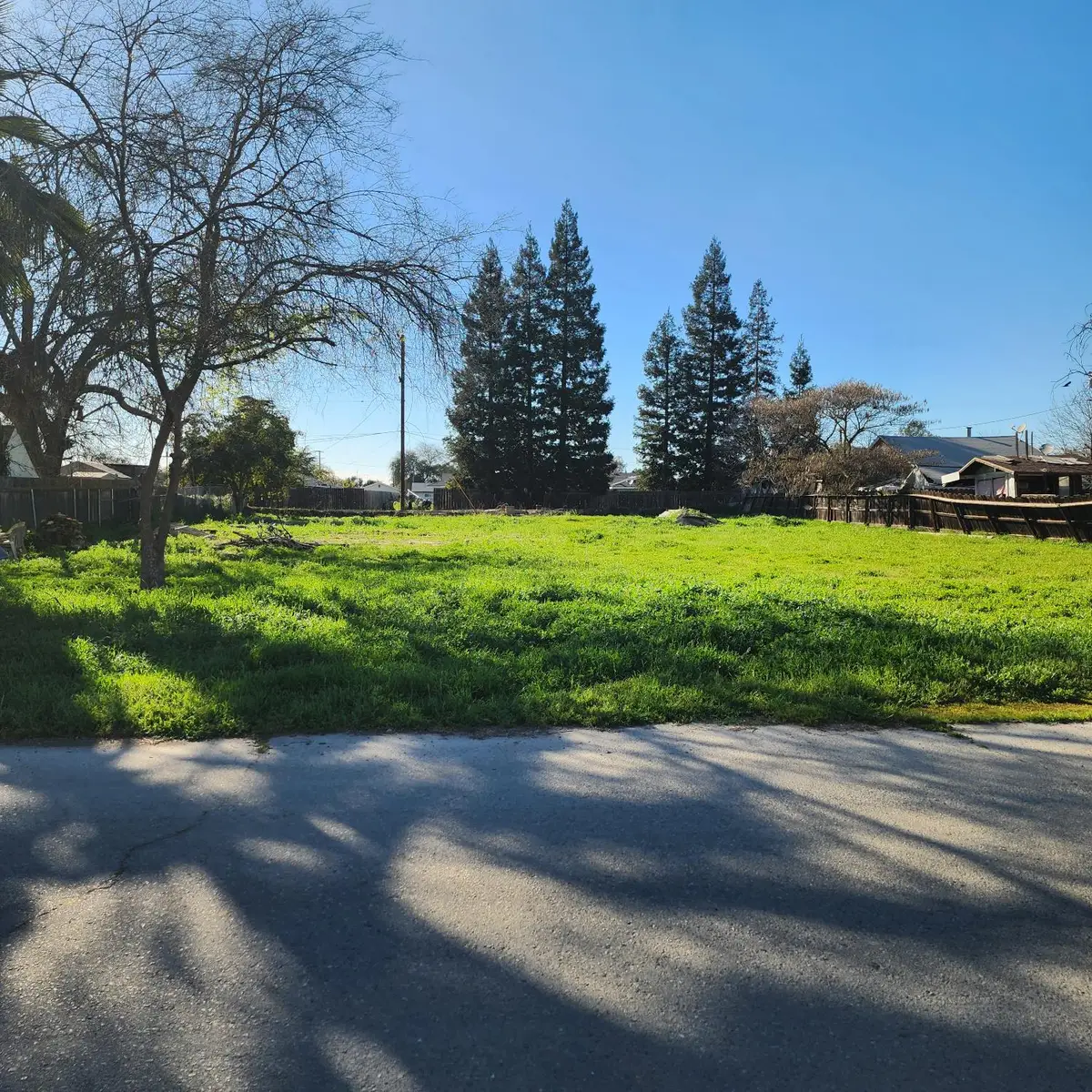 5785 S Geneva Avenue, Easton, CA 93706 - #1