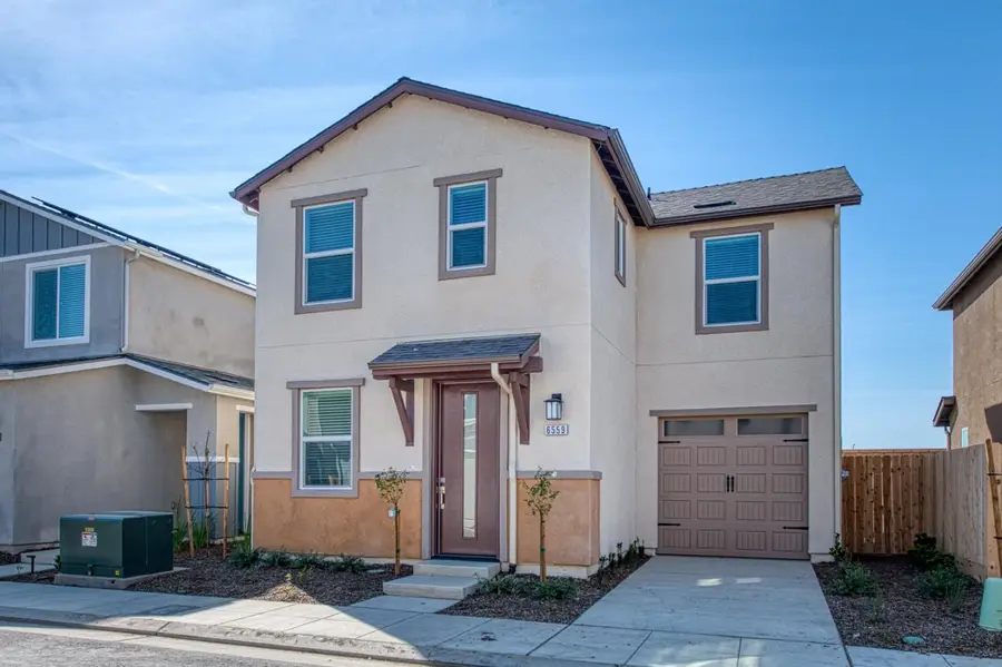 6559 E Crimson Drive, Fresno, CA 93727 - #2