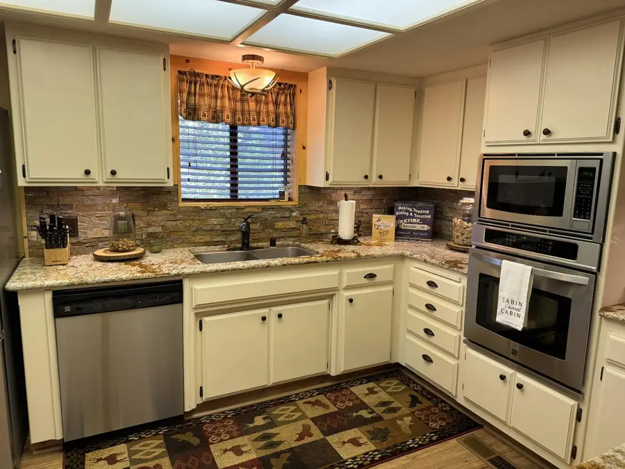 41031 Windwood Road, Shaver Lake, CA 93664 - #2