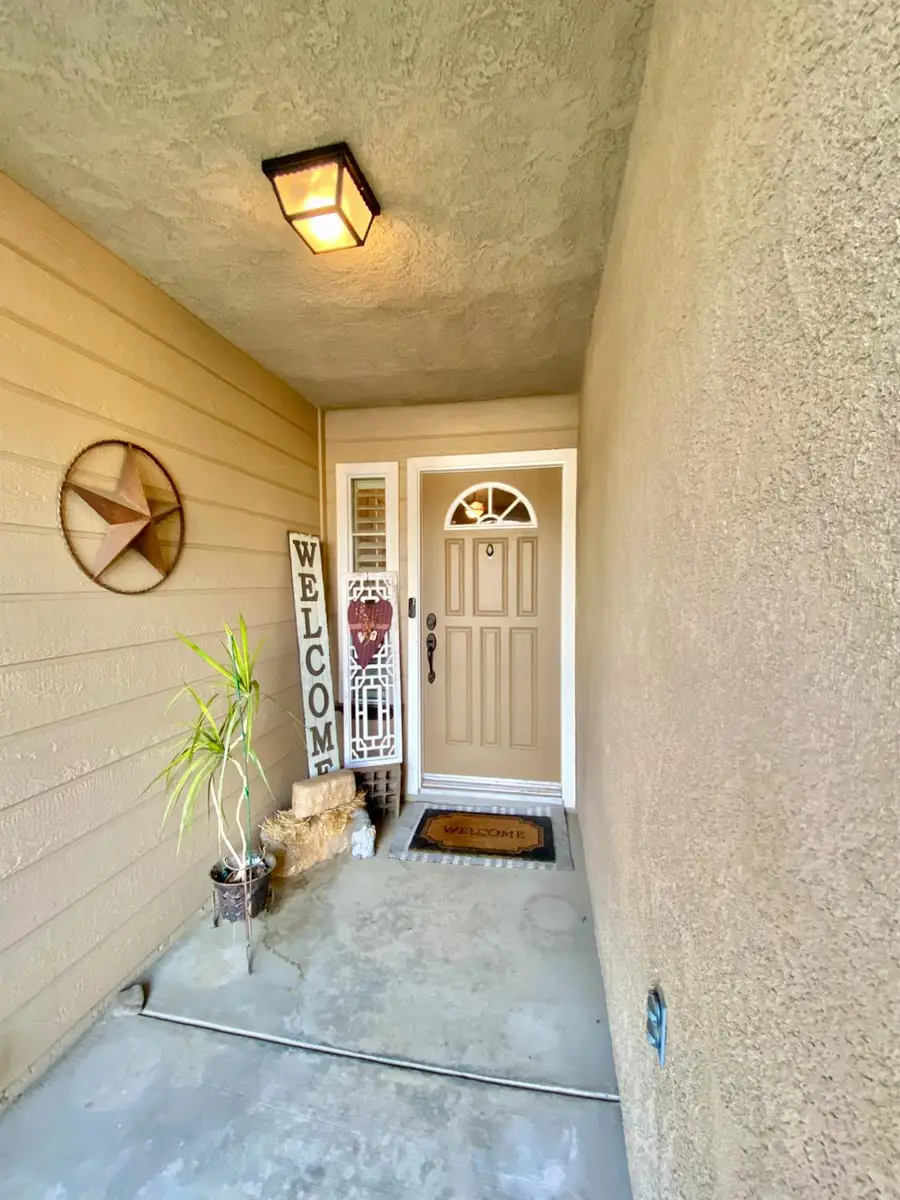 6651 N Delbert, Fresno, CA 93722 - #3