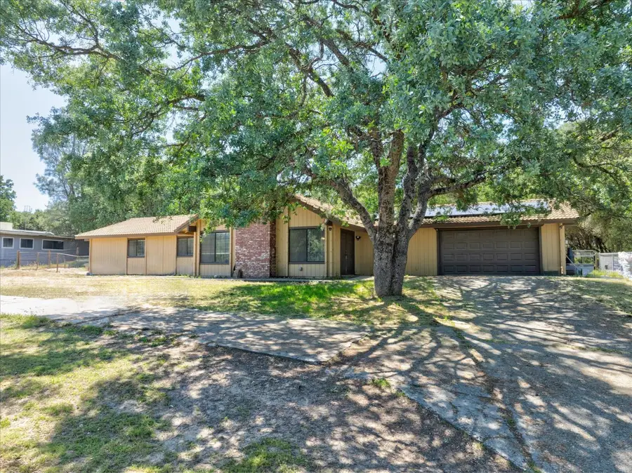 47440 Hopi Avenue, Coarsegold, CA 93614 - #3