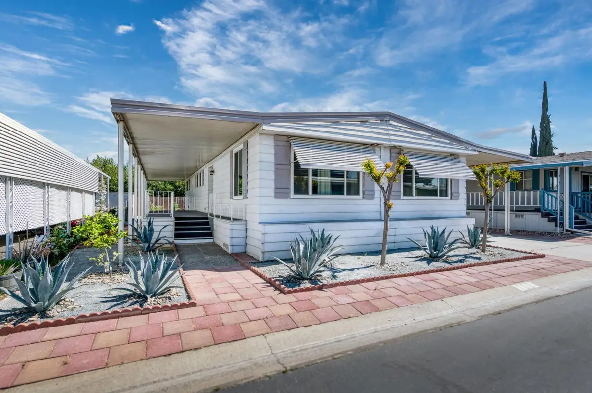 1001 Sylmar Avenue #100, Clovis, CA 93612 - #1