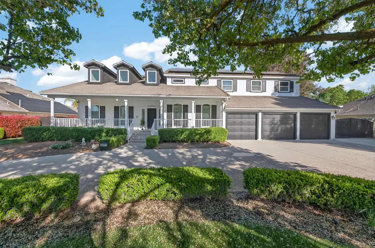 2853 Carolina Avenue, Clovis, CA 93611 - #1