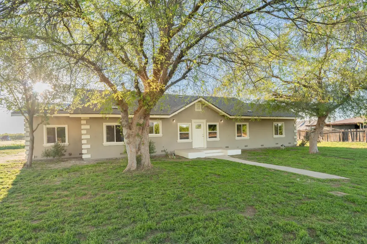 7380 14th Avenue, Hanford, CA 93230 - #1