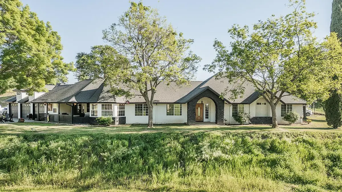 27118 Redhawk Lane, Clovis, CA 93619 - #1