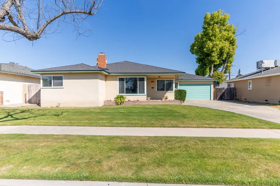 3605 E Cortland Avenue, Fresno, CA 93726 - #3