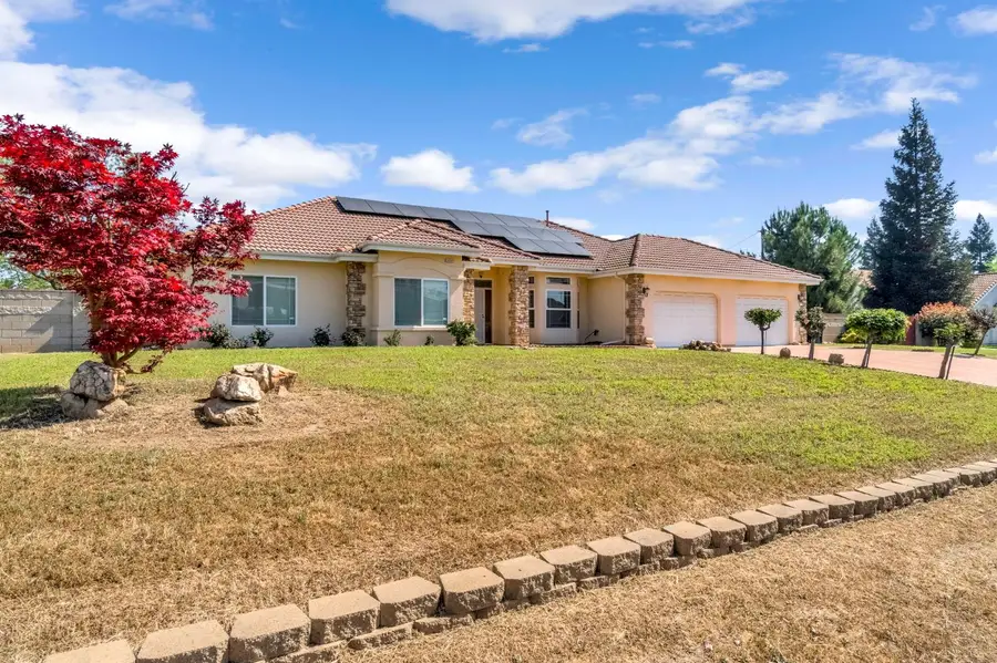 26041 Wayside Drive, Madera, CA 93638 - #2