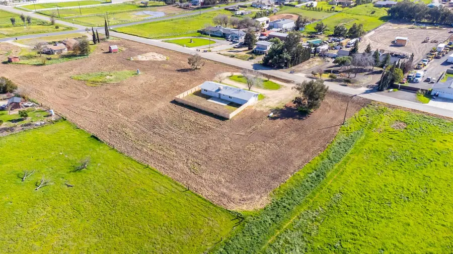 34937 Avenue 13 1/2, Madera, CA 93636 - #3