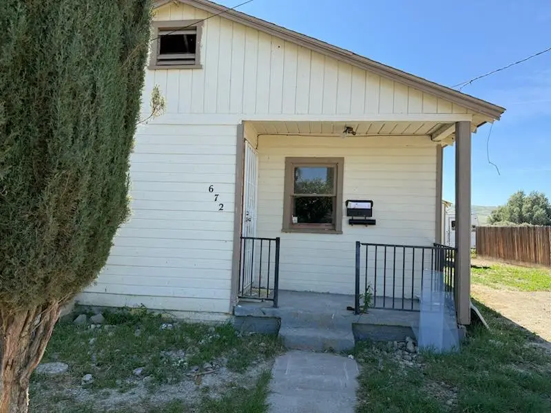 672 Tache, Coalinga, CA 93210 - #2
