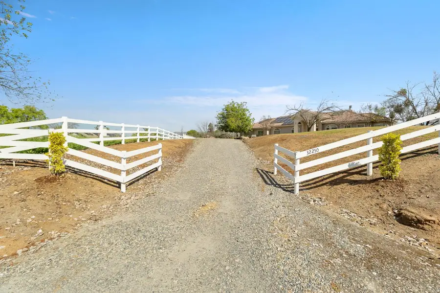 32250 Appaloosa Drive, Springville Johnsondale, CA 93265 - #3