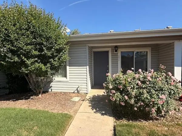 303 E Bullard Avenue #151, Fresno, CA 93710