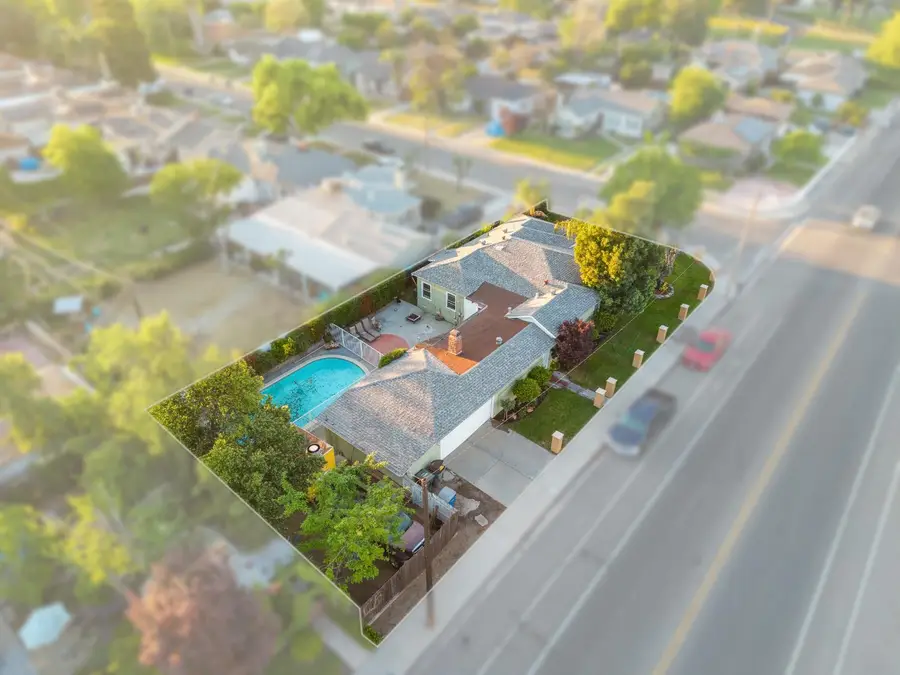 505 W Lamona Avenue, Fresno, CA 93728 - #3