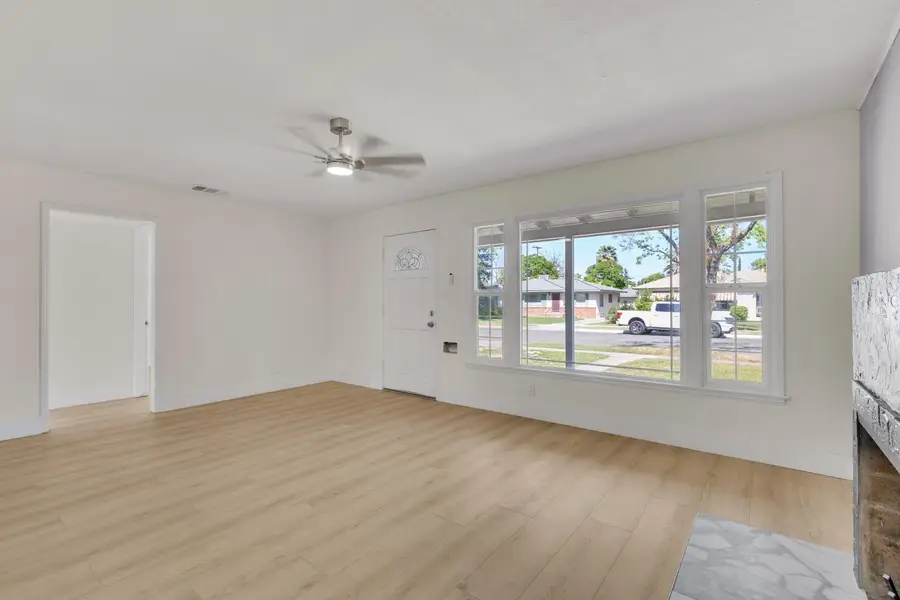 535 W Terrace Avenue, Fresno, CA 93705 - #3