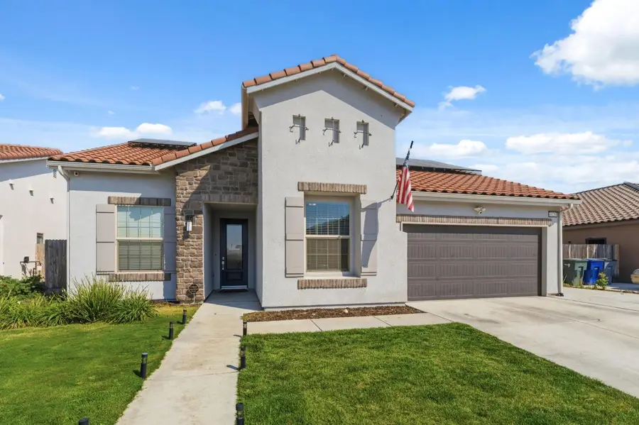 6128 E Platt Avenue, Fresno, CA 93727 - #2