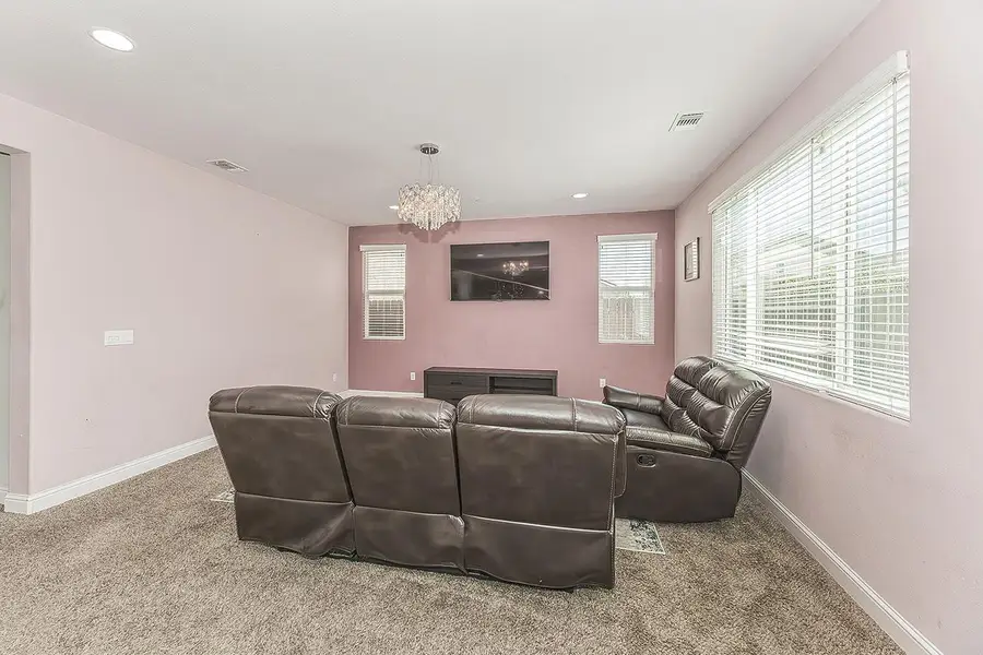 6805 W Fir Avenue, Fresno, CA 93722 - #3