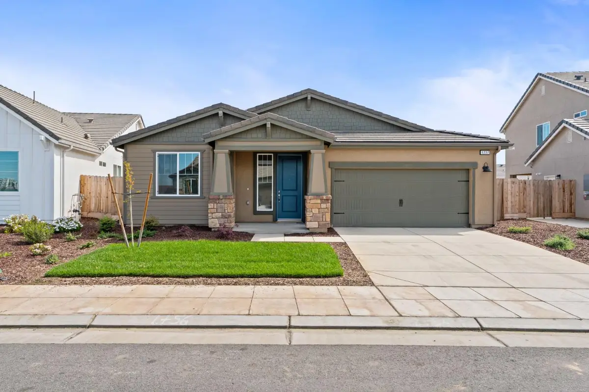 1237 Cathedral Court S, Madera, CA 93636 - #1