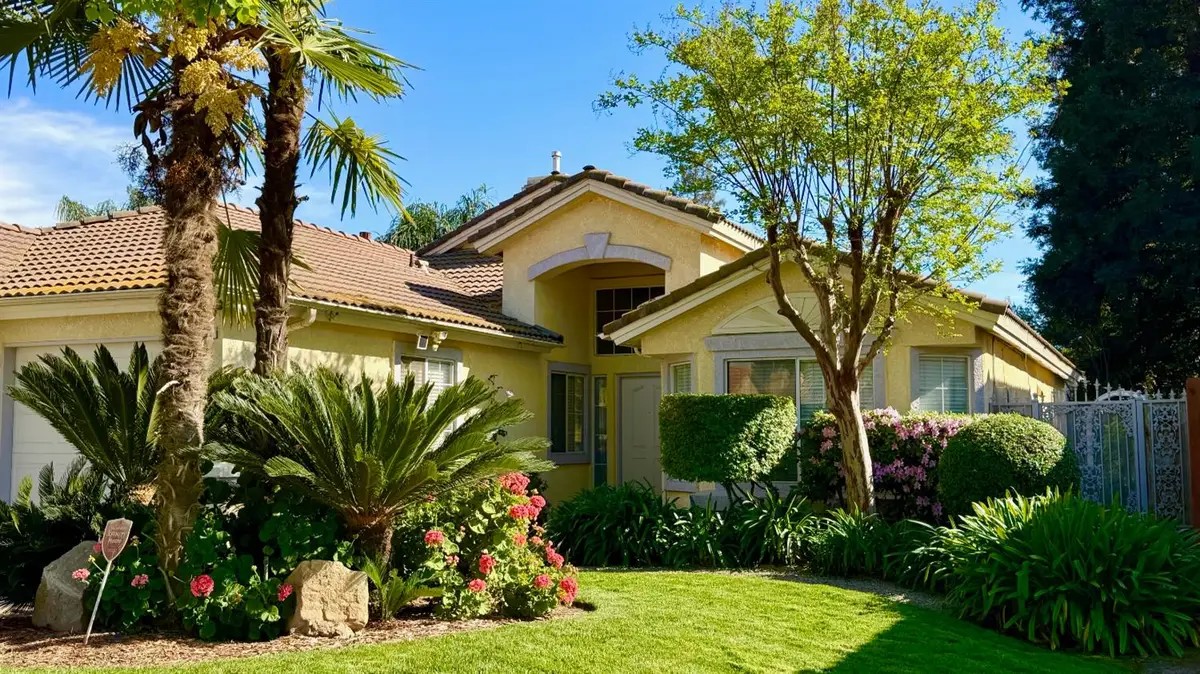 6173 W Pinedale Avenue, Fresno, CA 93722 - #1