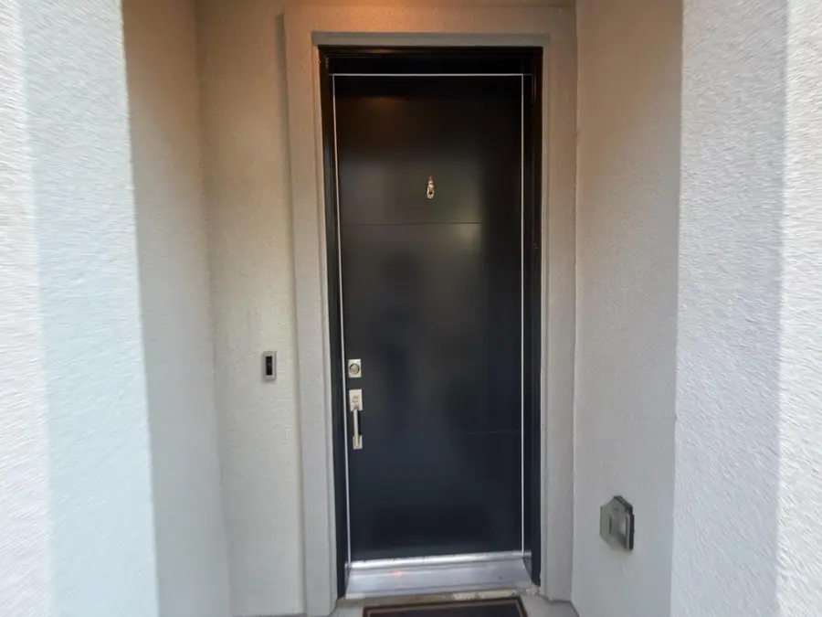 2897 E Tamarind Drive, Fresno, CA 93730 - #3