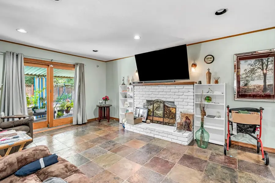 5136 N Sherman Avenue N, Fresno, CA 93710 - #2