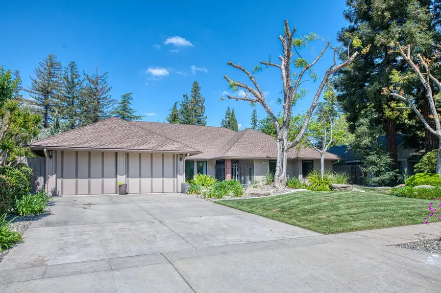 480 E Cole Avenue, Fresno, CA 93720 - #3