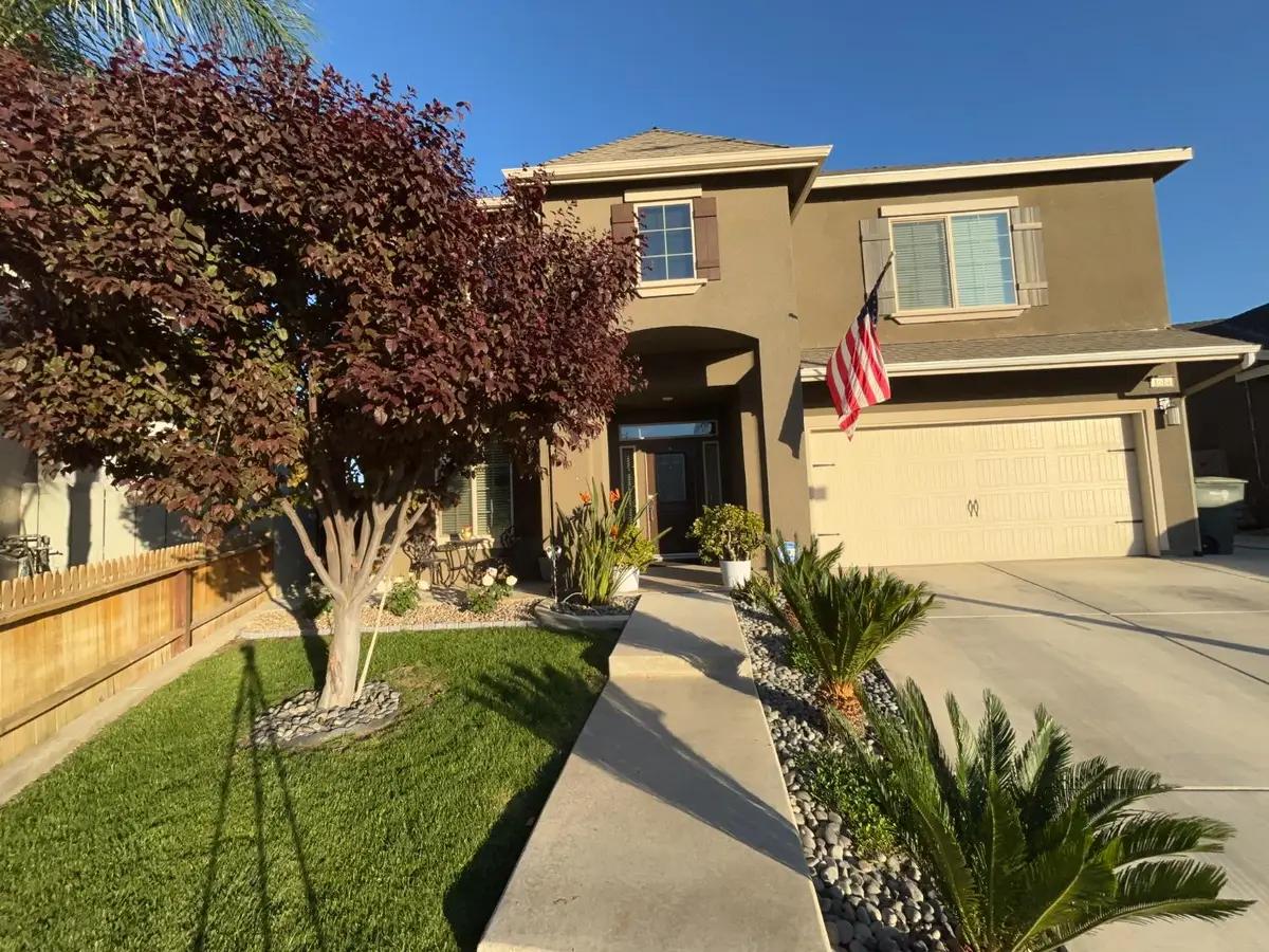 1614 N Barcus Avenue, Fresno, CA 93722 - #1