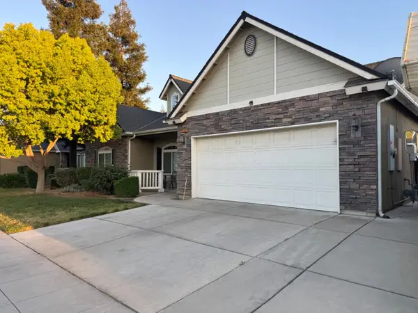 548 W Serena Avenue, Clovis, CA 93619