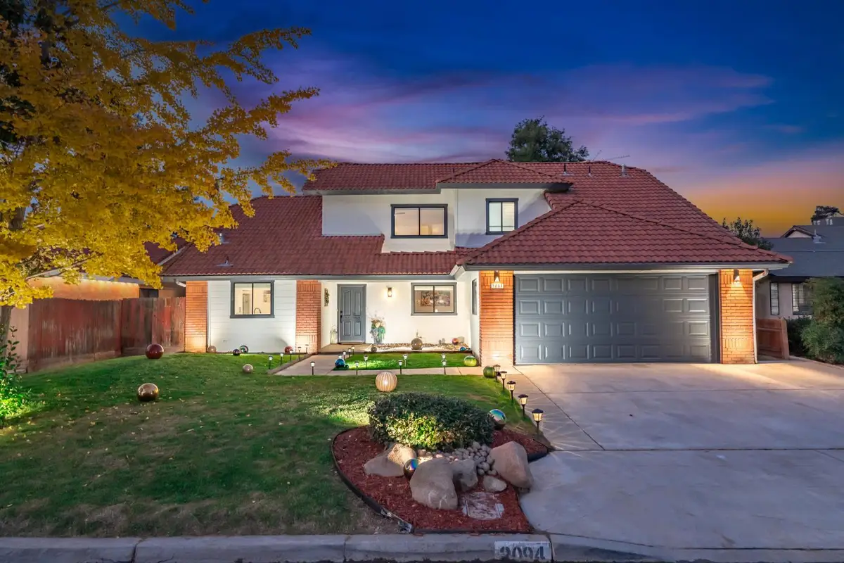 2094 E El Paso Avenue, Fresno, CA 93720 - #1